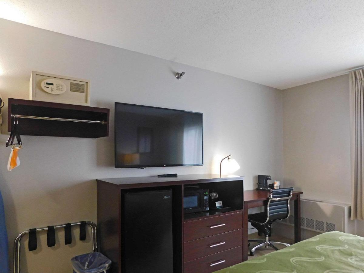 Quality Inn Colchester - Μπέρλινγκτον Εξωτερικό φωτογραφία