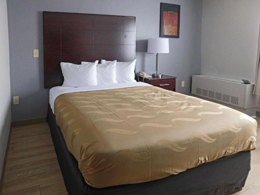 Quality Inn Colchester - Μπέρλινγκτον Εξωτερικό φωτογραφία
