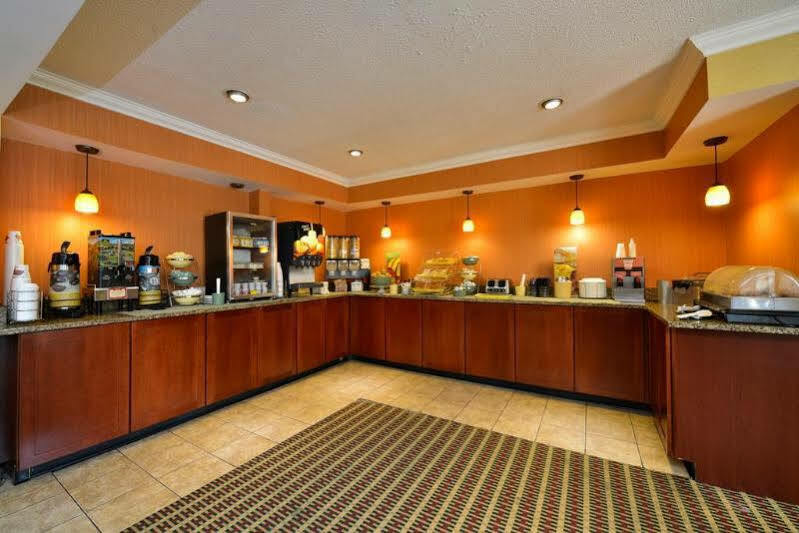 Quality Inn Colchester - Μπέρλινγκτον Εξωτερικό φωτογραφία